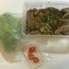 หนึ่งในไม่กี่ร้านที่แยกผักกาดหอม