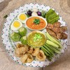 ชุดขนมจีนน้ำเงี้ยว+รวมทอด