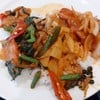 ข้าวแฉะ ใส่แกงคั่วหอยแมลงภู่สับปะรด มีรสหวานนำ