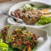 ยำไส้กรอก