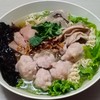 มาม่าเครื่องในหมูมีใหช้เลือก2รส ต้มยำ หมูสับให้เลือก