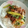 กะเพราหมูกรอบราดข้าว