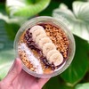 Acai Base & Topping: กล้วย, มะพร้าวขูดฝอย, Cocao Nibs, ถั่วบดหยาบ & Nut Butter