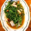 ผัดผักกูดหมูกรอบ