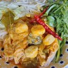 ขนมจีนน้ำยากะทิ ลูกชิ้นปลา  ชุดละ40บาท  พร้อมชุดผัก
