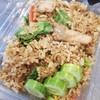 ปริมาณข้าวให้เยอะ เนื้อสัตว์น้อย รสชาติธรรมดา ราคา55฿ ภาพปกดูเข้มข้นมากกว่า