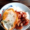 ข้าวหมูทอด ไข่ดาว