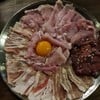 ตอนแรกเค้าให้ไส้หมูมาด้วย แต่ถ้าไม่กินเครื่องในบอกเค้าได้ หมูสะอาดดี รสชาติโอเค