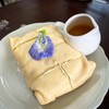 Mango crepe