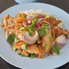 แซ่บหน่อยกำลังดี ไก่ทอดกรอบยำแซ่บ