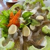 กุ้งแช่ย้ำปลา อันนี้สด เด้ง ใช้ได้ ติดอย่างเดียว น้ำจิ้มซีฟู๊ด ที่ไม่ผ่านเลยอ่ะ