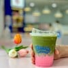 มัทฉะที่เสริมรสเปรี้ยวนำหวานตามของสตรอว์เบอร์รี่กับความเข้มข้นของชาได้อย่างลงตัว