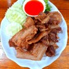 สามชั้นทอดน้ำปลา