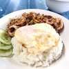 ปลาหมึกผัดกระเทียม