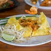 ผัดไทยห่อไข่