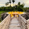 ด้านในร้าน ฝั่งไม่ติดแม่น้ำ