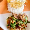 ข้าวกระเพราเนื้อตุ๋น ไข่ดาว