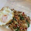 สั่งกระเพราหมูเต้าหู้ 60 บาท ได้กระเพราหมูธรรมดา 40 บาท 