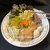 ก๋วยเตี๋ยวไก่ตุ๋นมะระ 