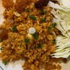 ข้าวทอดแหนมคลุก