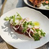“Tuna Crudo” สลัดปลาทูน่า ให้ความรู้สึกสดชื่น เหมาะเป็นจานแรกในการเปิดต่อมรับรส