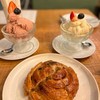 ไอศกรีม + raisin croissant 