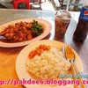 สังเกตพริกน้ำส้มที่ตักมาราดใส่ข้างข้าว ทีเด็ดของร้านนี้เลย
