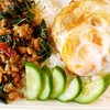 กระเพราหมูสับไข่ดาว