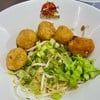 บะหมี่แห้งลูกชิ้นกุ้ง เส้นบะหมี่แบน