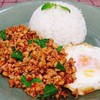 กระเพราหมู + ไข่ดาว