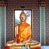 หลวงพ่อแดง พระประธานในวิหาร