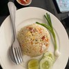 ได้กุ้งแน่นๆ 4 ตัว ข้าวผัดหอมเนย ไม่แฉะ มาพร้อมมะนาว พริกกระเทียม