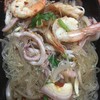 ยำวุ้นเส้นรวมมิตรทะเล 80 บาท