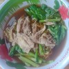 เยอะมากคุ้มราคาจริงๆ ขาหมูชิ้นใหญ่ น้ำซุปอร่อยมาก แค่ปรุงพริกป่่นอย่างเดียว ก้ออ
