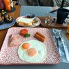 อาหารเช้าแบบเซ็ทให้เลือก ABF พร้อมผลไม้ กาแฟ น้ำผลไม้