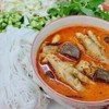 ขนมจีน,ขาไก่,เลือด,ชุดผัก