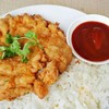 ข้าวไข่เจียวเต้าหู้ไข่ เอาไปเลยไข่สองฟอง อิ่มจุกๆ เลยแก แถมซอสให้ด้วยนะ! 