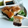 หมูกรอบสไตล์จีนมาเลที่เสิร์ฟมาแบบหนังกรอบเนื้อนุ่มแซมมันกำลังดี