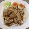 น้ำราดรสชาติไม่เหมือนใคร ไปแถววัดสุทธินอกจากข้าวมันไก่ต้องร้านนี้เลย