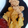 ไก่ป๊อปและเกี๊ยวทอด