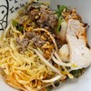 บะหมี่เส้นแบนต้มยำแห้ง