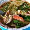 ต้มยำกุ้งน้ำข้น ค่อนข้างหนักไปทางเปรี้ยว