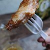 ทอดมันกุ้งคือกุ้งล้วนจริงๆค่ะปกติเจอแต่แป้งหรือไม่ก็ผสมหมูเด้ง แต่ร้านนี้แนะนำค่