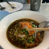 ก๋วยเตี๋ยว หมูกรอบ ก็ 30.-