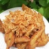 ปีกไก่ทอดพร้อมหอมเจียว