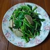 คะน้าผัดหมูยอ