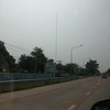 อยู่ตรงแยกไฟแดงพอดี