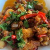 กะเพราหมูกรอบ
