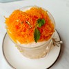 เครื่องดื่ม signature น้ำส้ม กะทิควันเทียน และฝอยทอง หอม อร่อย 160 บาท