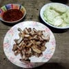 สามชั้นย่างน้ำจิ้มแจ่ว